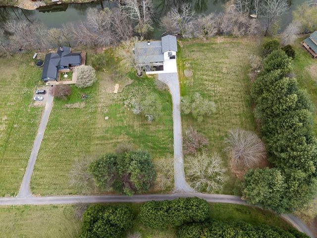 284 Smokeford Road, Murphy, NC 28906