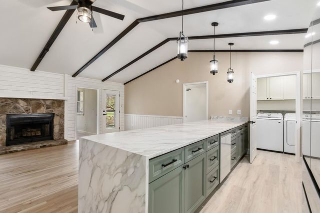 284 Smokeford Road, Murphy, NC 28906