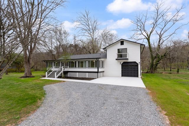 284 Smokeford Road, Murphy, NC 28906