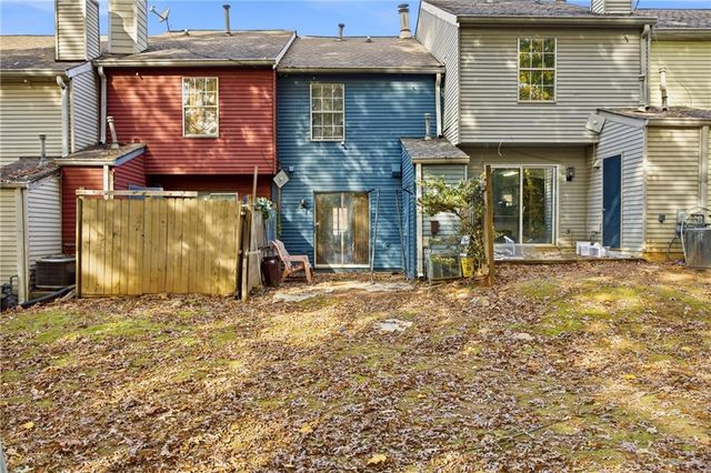 6718 Colchester Place, Norcross, GA 30093