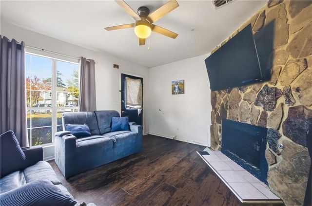 6718 Colchester Place, Norcross, GA 30093