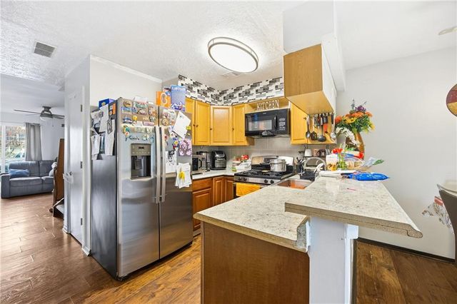 6718 Colchester Place, Norcross, GA 30093