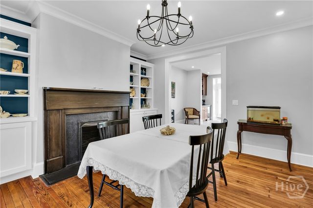 112 W Taylor Street, Savannah, GA 31401