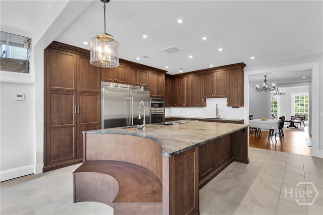 112 W Taylor Street, Savannah, GA 31401