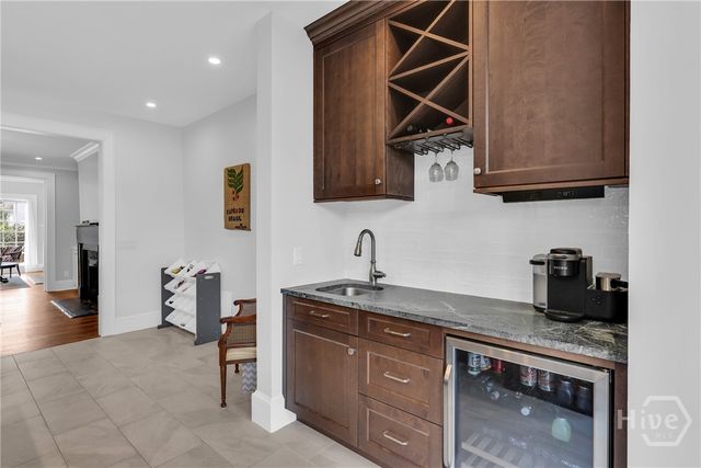 112 W Taylor Street, Savannah, GA 31401