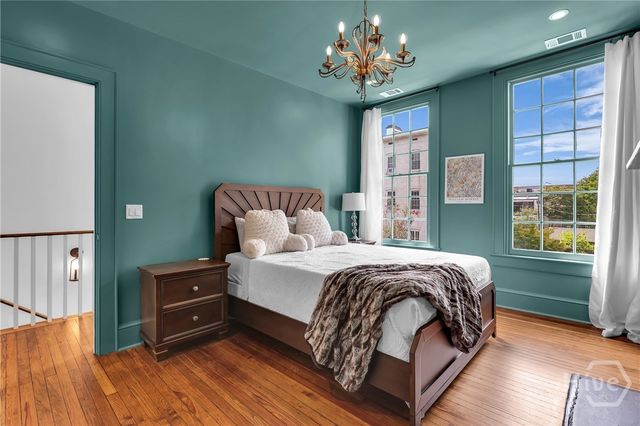 112 W Taylor Street, Savannah, GA 31401