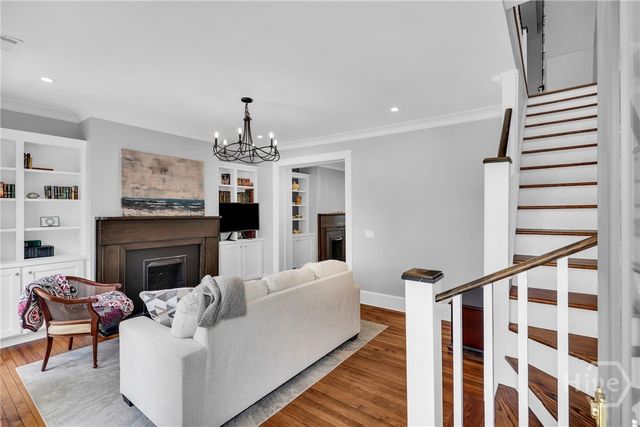 112 W Taylor Street, Savannah, GA 31401