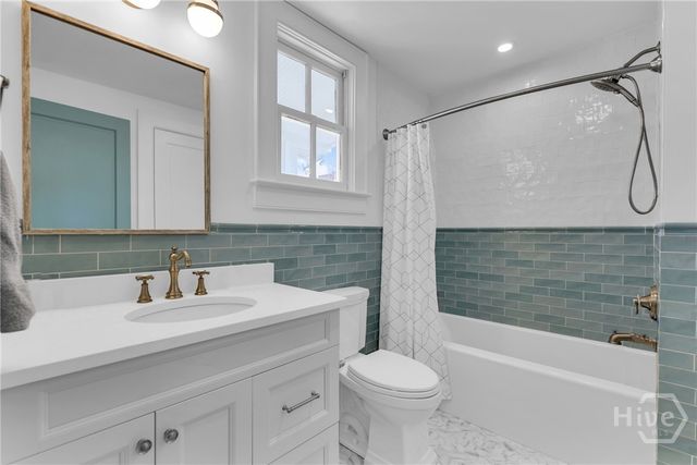 112 W Taylor Street, Savannah, GA 31401