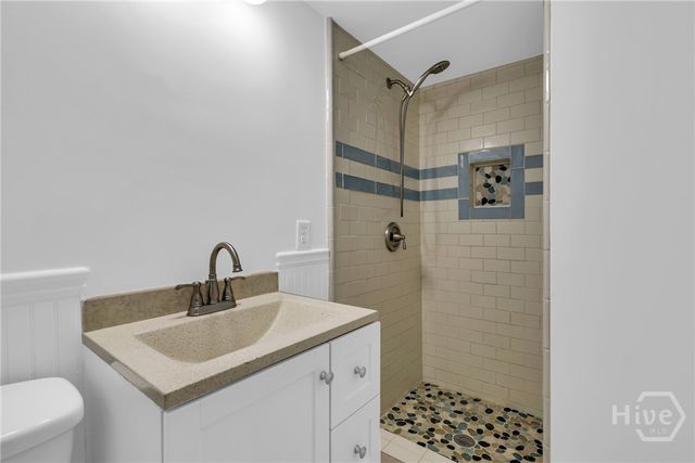 112 W Taylor Street, Savannah, GA 31401