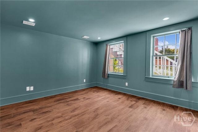 112 W Taylor Street, Savannah, GA 31401