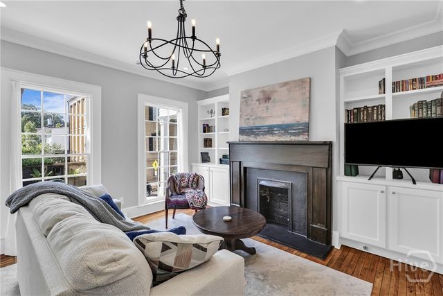 112 W Taylor Street, Savannah, GA 31401