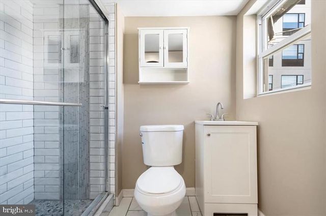 424 S EDEN ST, Baltimore, MD 21231