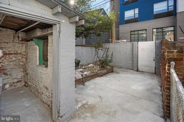 424 S EDEN ST, Baltimore, MD 21231