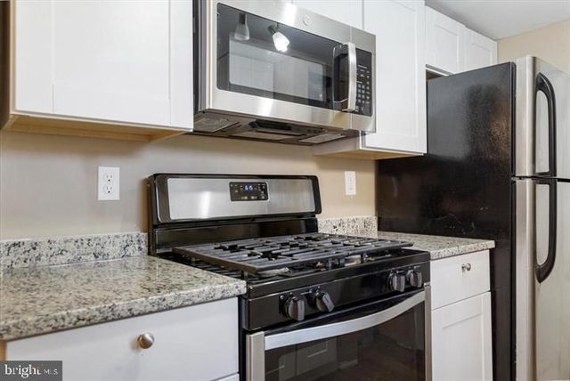 424 S EDEN ST, Baltimore, MD 21231