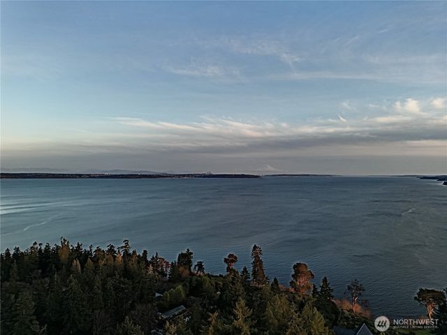 10278 NE Shore Drive, Indianola, WA 98342