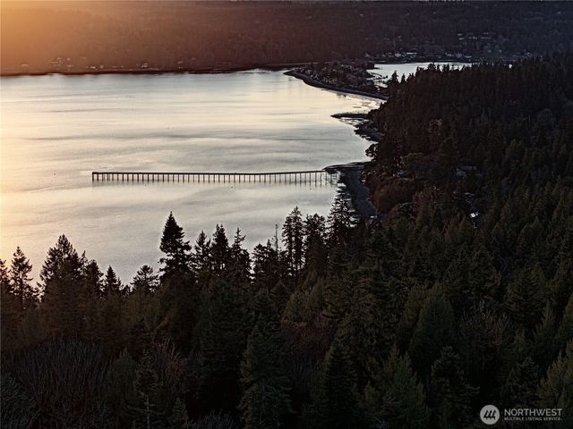 10278 NE Shore Drive, Indianola, WA 98342