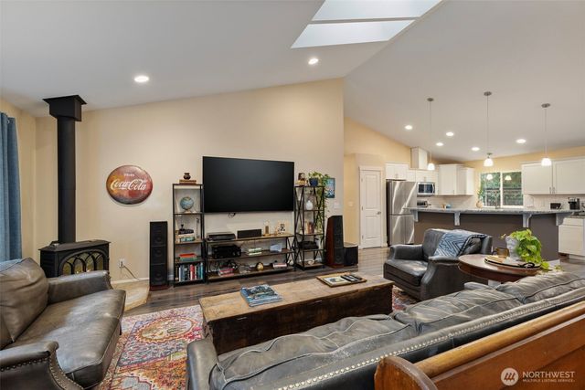 10278 NE Shore Drive, Indianola, WA 98342