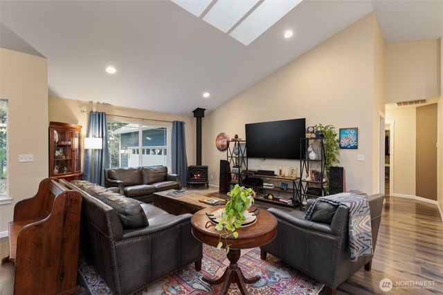 10278 NE Shore Drive, Indianola, WA 98342