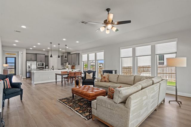 171 William Clayton DR, Buda, TX 78610