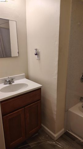 1112 82Nd Ave, Oakland, CA 94621