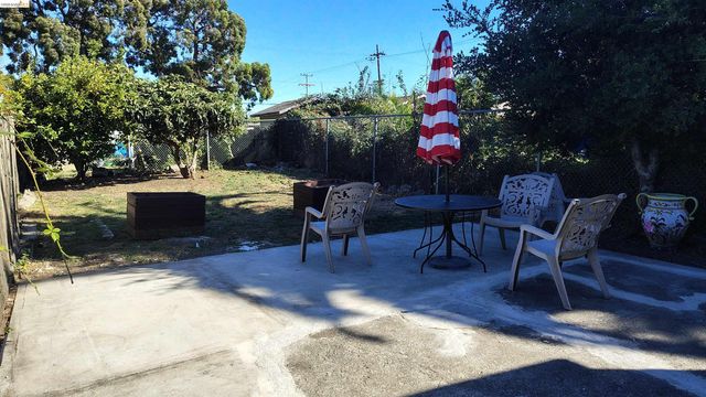 1112 82Nd Ave, Oakland, CA 94621