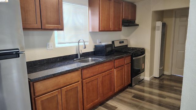 1112 82Nd Ave, Oakland, CA 94621