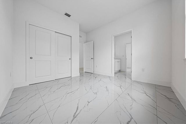 3813 25th ST SW, Lehigh Acres, FL 33976