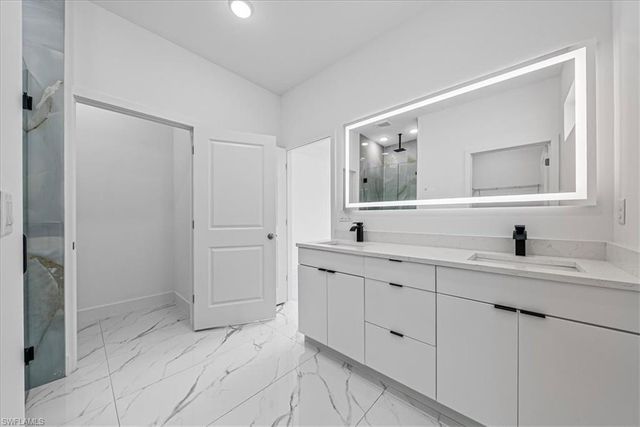 3813 25th ST SW, Lehigh Acres, FL 33976