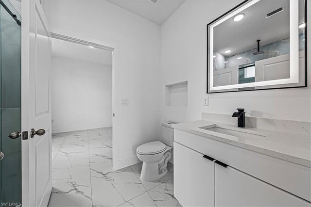 3813 25th ST SW, Lehigh Acres, FL 33976