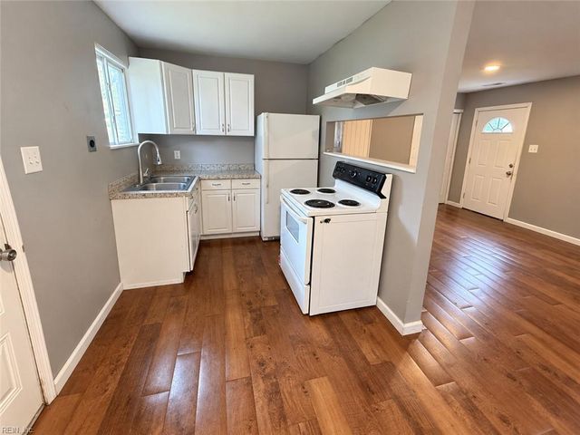 303 Ivey ST, Portsmouth, VA 23701