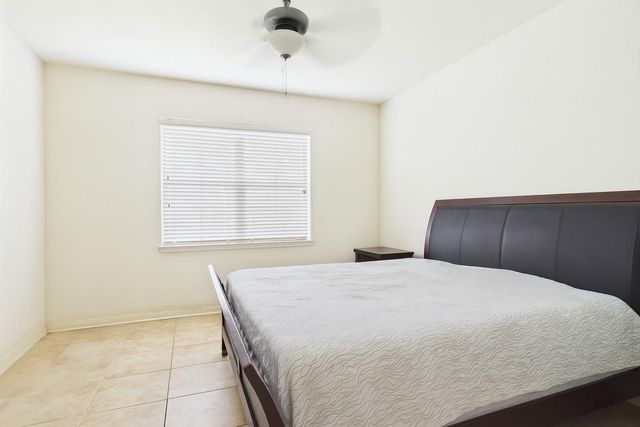 9439 Amethyst Glen Drive, Rosharon, TX 77583