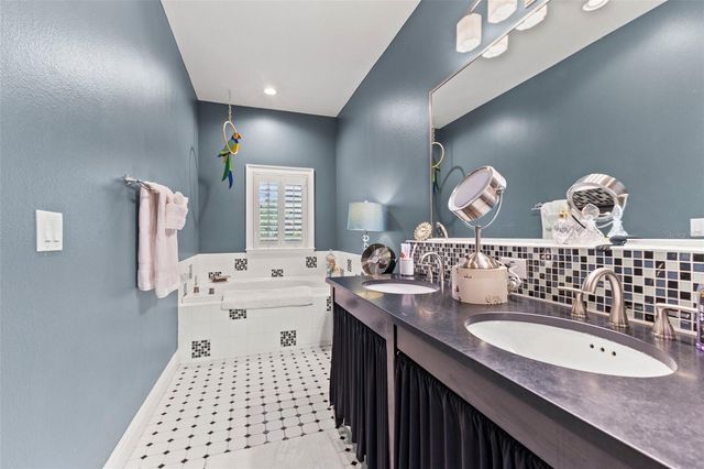 3819 W DALE AVENUE 6, Tampa, FL 33609