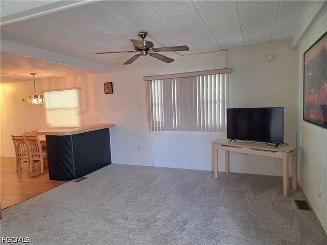 549 Freedom ST, North Fort Myers, FL 33917
