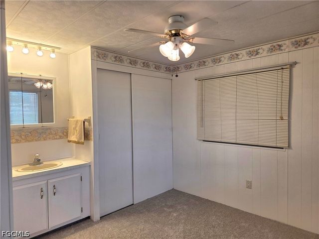 549 Freedom ST, North Fort Myers, FL 33917
