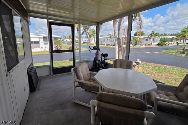 549 Freedom ST, North Fort Myers, FL 33917