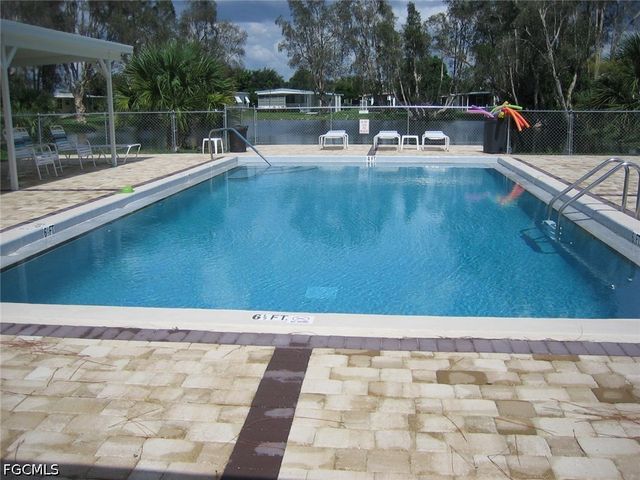 549 Freedom ST, North Fort Myers, FL 33917