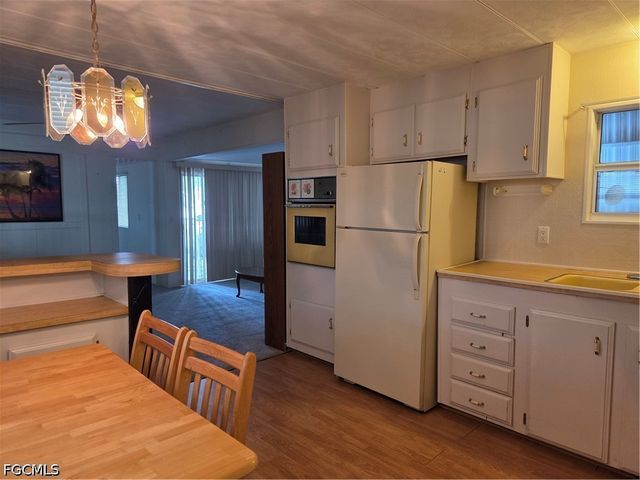 549 Freedom ST, North Fort Myers, FL 33917
