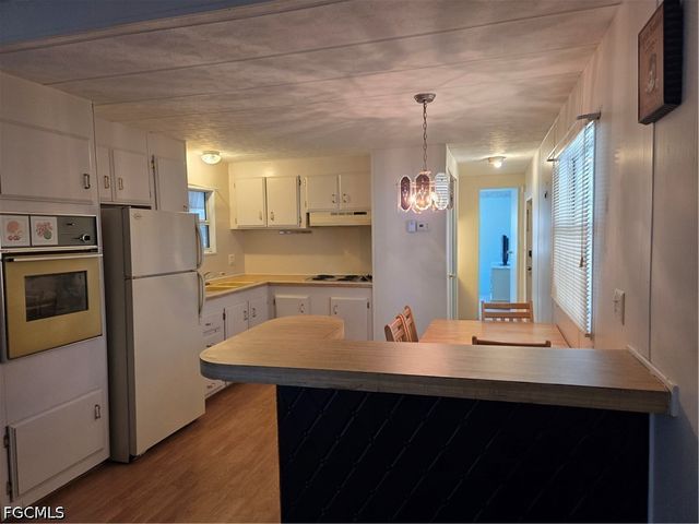 549 Freedom ST, North Fort Myers, FL 33917