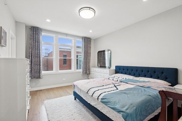 2237 W Coulter Street 4, Chicago, IL 60608