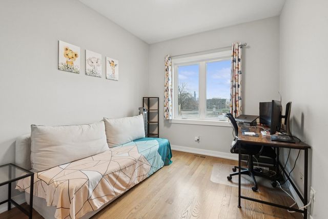 2237 W Coulter Street 4, Chicago, IL 60608