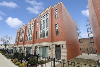 2237 W Coulter Street 4, Chicago, IL 60608