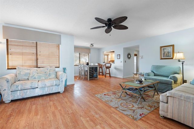 808 CAPRI ISLES BOULEVARD 216, Venice, FL 34292