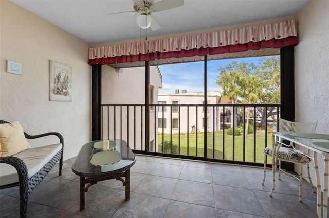 808 CAPRI ISLES BOULEVARD 216, Venice, FL 34292