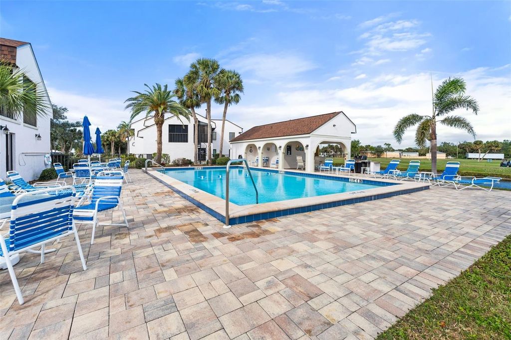 Image 43 of property listing at 808 CAPRI ISLES BOULEVARD 216, Venice, FL 34292