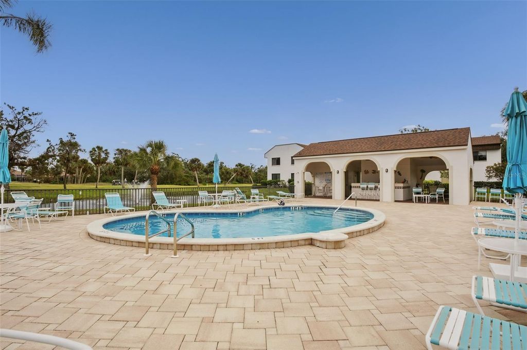 Image 47 of property listing at 808 CAPRI ISLES BOULEVARD 216, Venice, FL 34292