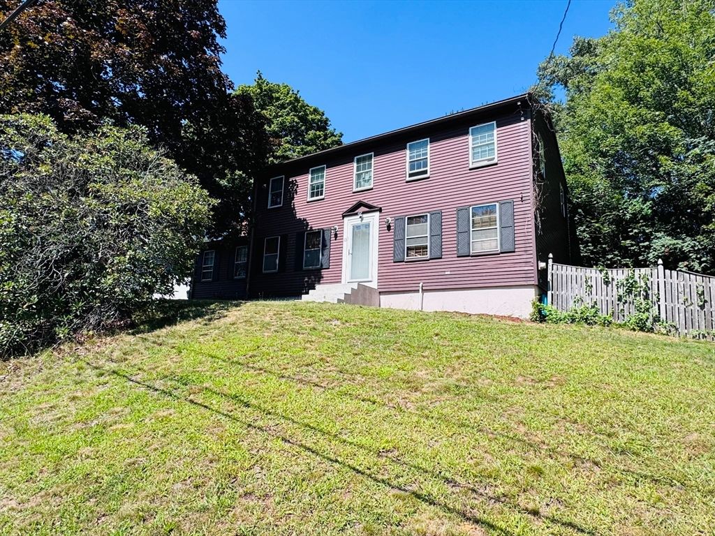 13 Hemlock Ln, Milford, MA 01757