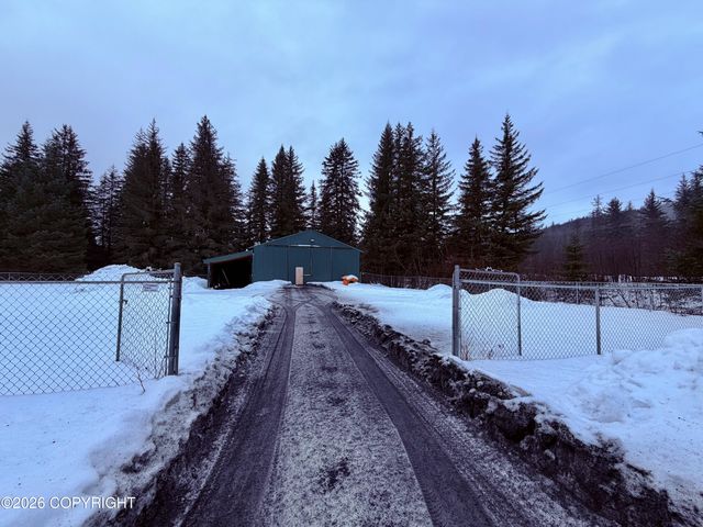 13076 Seward Highway, Seward, AK 99664