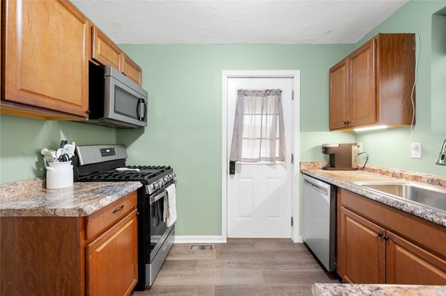 204 Monongahela Avenue, Glassport, PA 15045