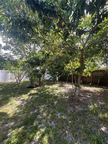 314 SW 79th Way, North Lauderdale, FL 33068