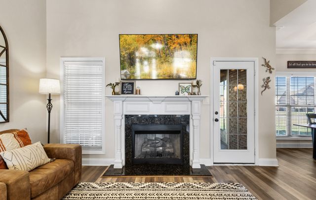 1076 Willow Cir, Clarksville, TN 37043